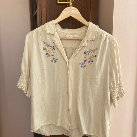 Simple Retro Embroidered Blouse - Picture 2 of 2